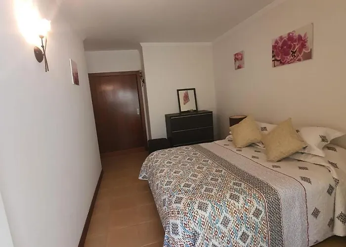 Salgados Village, Santos 기아