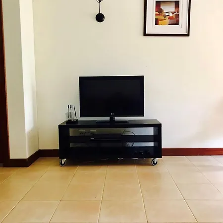 Daire Salgados Village, Santos