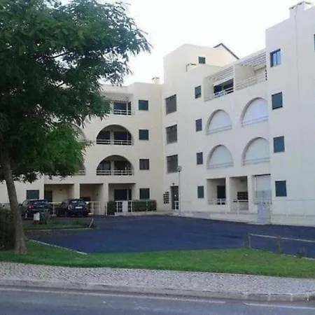 Salgados Village, Santos